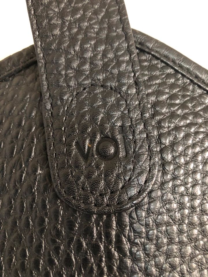 Stylische Tasche hochwertiges Leder von Voi schwarz NP 125€ in Friedrichshafen