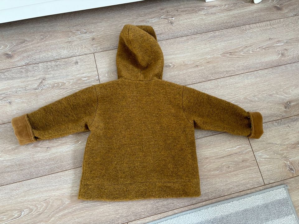 Huttelihut Walkjacke 8-10 Jahre (128) fällt kleiner aus in Tiddische