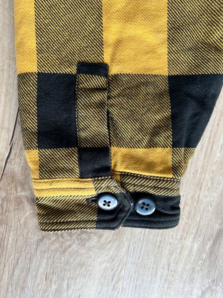 Carhartt WIP Holzfällerjacke - Gr. XL / gelb - neuwertig in Bielefeld