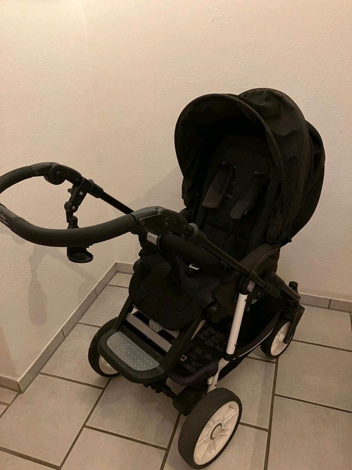 Teutonia Kinderwagen in Ehrenkirchen