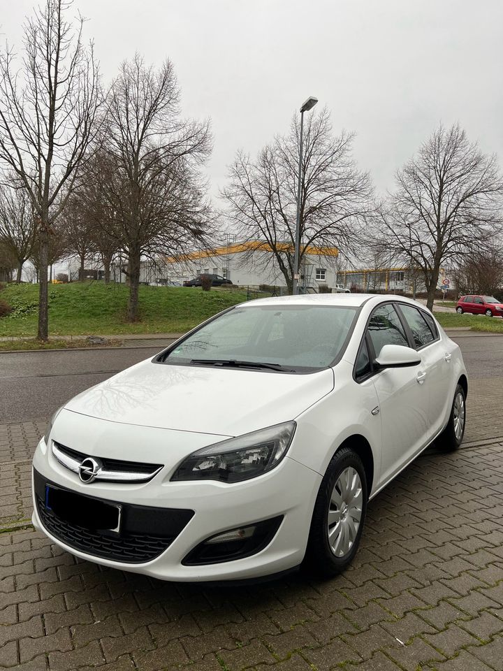 Opel Astra J 1.4 ecoFLEX / 1.Hand in Pforzheim