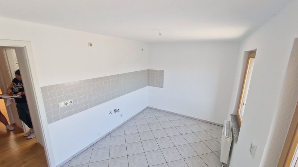 FRS11//WE04 > 4-Raum-Wohnung im schönen Paulusviertel mit Dachterrasse in Halle