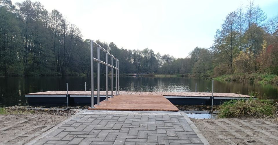 28m2 Steganlage, schwimmender Steg, Ponton, Floss in Dessau