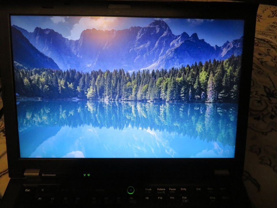 Lenovo T410 Notebook  6GB  I5 2 X 2,4Ghz  300GB in Hamburg