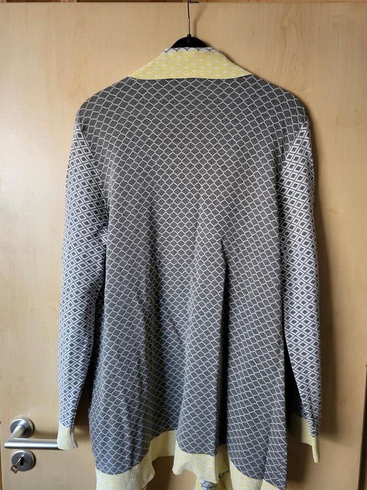 Ulla Popken Selection Strickjacke in Beverungen