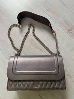 Lederimitat Tasche von Guess Nordrhein-Westfalen - Hattingen Vorschau