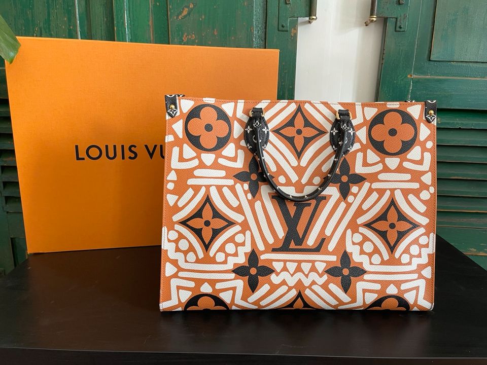 Louis Vuitton Onthego GM Crafty in caramel LIMITED EDITION 2020 in Dortmund