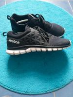Reebok Turnschuhe Laufschuhe Sneaker Gr.44.5 Berlin - Mitte Vorschau