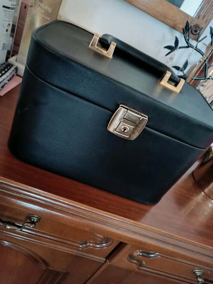 Leder Koffer vintage für Kosmetik und Schmuck in Herten