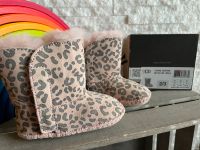 UGG Stiefel Baby Gr. 18 6-12 Monate Leo rosa Bayern - Knetzgau Vorschau