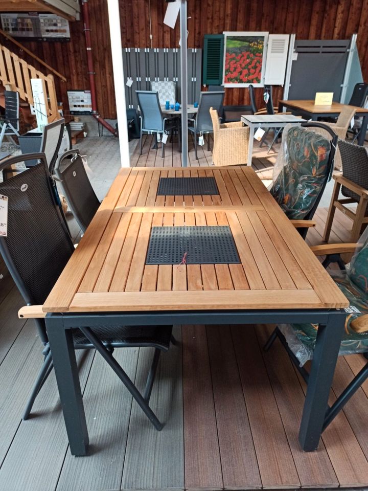 ABVERKAUF Tisch CONCEPT 180 x 100 cm Teak/ Alu schwarz in Niederlauer