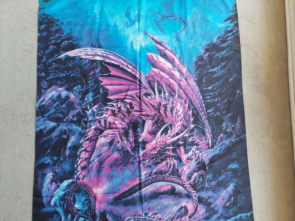 Stoff-Flagge / Banner „Dragons of Runering“ Fantasy 105 x 78 cm in Nürnberg (Mittelfr)