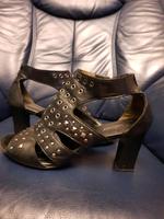 GABOR.Echt Leder Damen Schuhe mit Nieten.Schwarz.Gr.39 Bremen - Huchting Vorschau