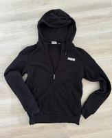 Schwarze Strickjacke von Puma - Größe 36 Niedersachsen - Lehrte Vorschau