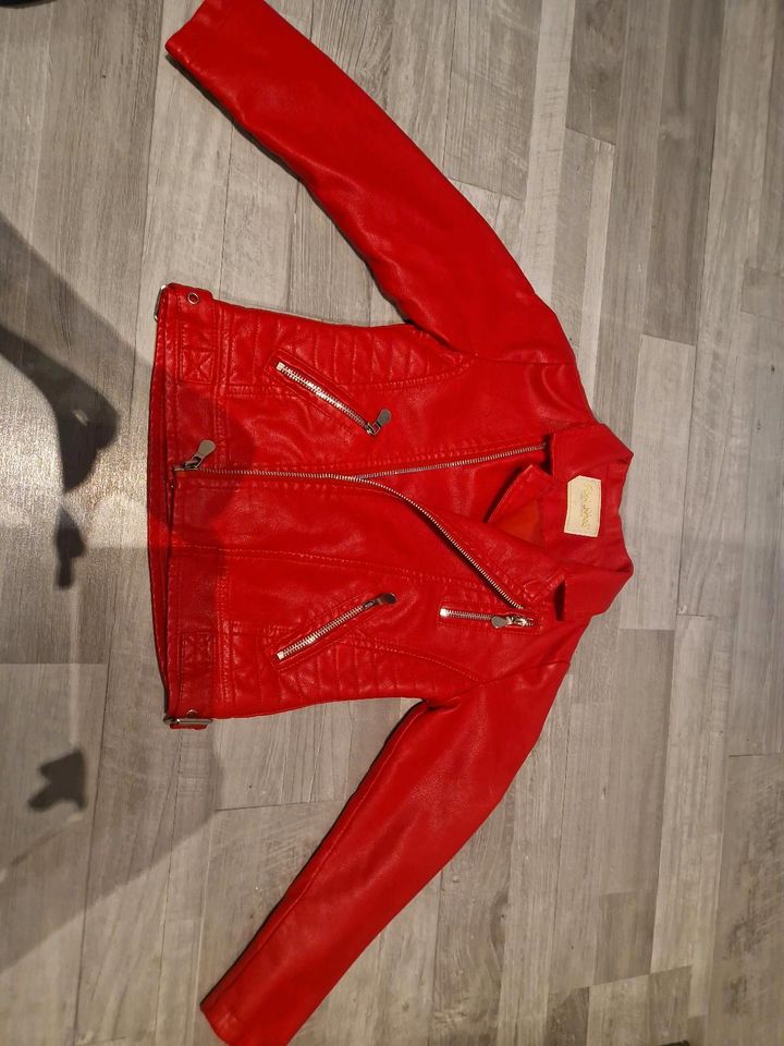 Mädchen Bikerjacke rot Lederjacke imitat in Winsen (Luhe)