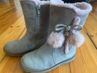 Cupcake Couture Winter Stiefel grau mit rosa Bpmmel Größe 26 Berlin - Tempelhof Vorschau