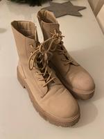 Neuwertig! Bershka Stiefel, Gr. 39 Neuhausen-Nymphenburg - Neuhausen Vorschau