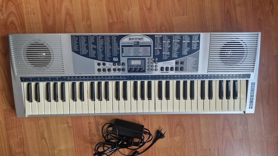 Bontempi PM 683 Keyboard PM683 HI Generation 61 Tasten MIDI AUX in Hamburg