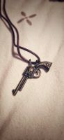 Etsy Halskette Revolver Anhänger Bronze Cowgirl Leder Rockabella Hessen - Glauburg Vorschau