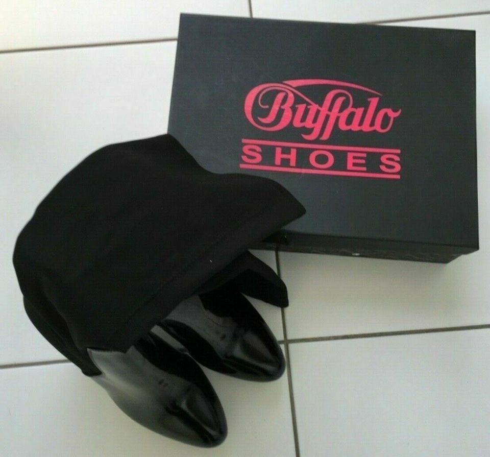 OVP Buffalo High Heels Stiefel Boots Lack Schuhe 40 Plateau Karto in Weil der Stadt