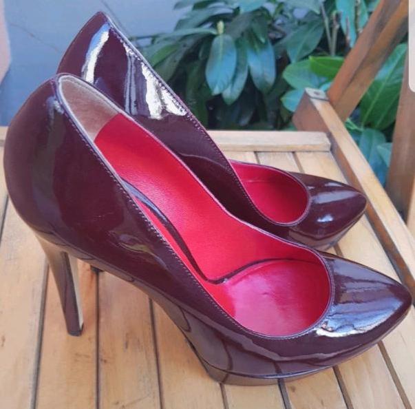 Dolce&Gabbana damen High Heels gr.38,5 burgunderrot, Lackleder in Frankfurt am Main