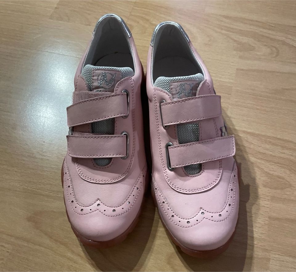 NEU Naturino Halbschuhe Größe 36 rosa/pink Schuhe in Hofheim am Taunus