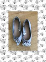 Wenig getragene Silber C&A Ballerina Schuhe - Gr.33 Düsseldorf - Pempelfort Vorschau