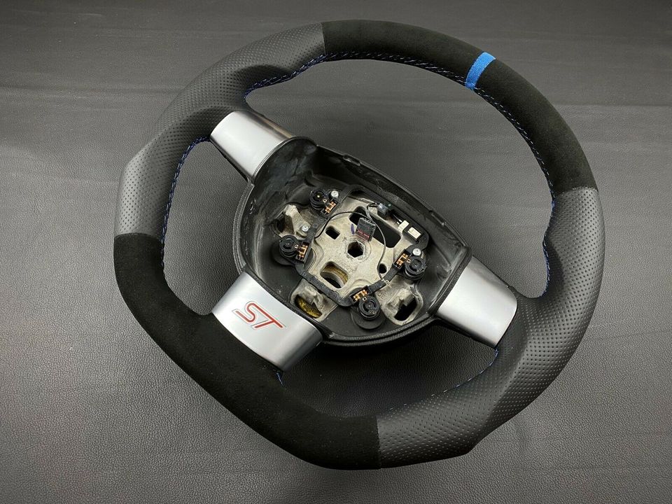 TAUSCH Lenkrad FORD FOCUS MK2 ST RS Abgeflacht Alcantara blau TOP in Sprockhövel