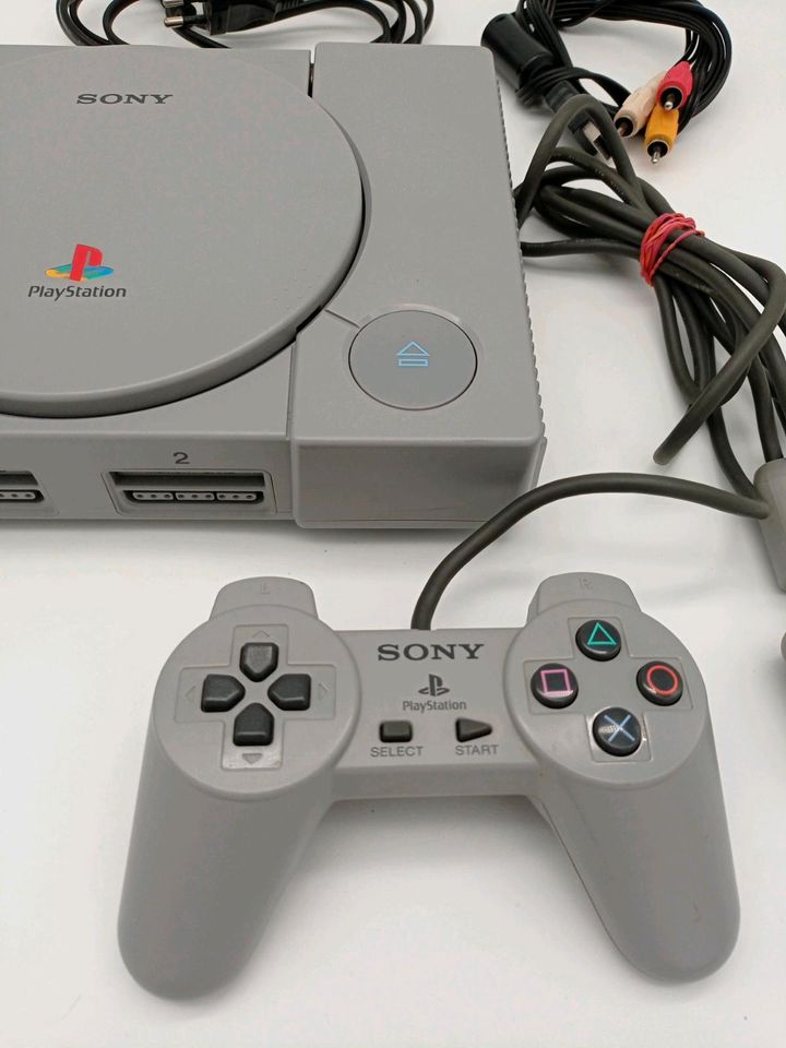 PS1 Playstation 1 Konsole Controller Spiel Getestet in München