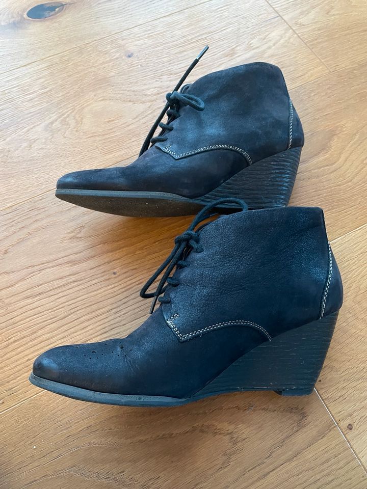 Stiefelette Keilabsatz S’Oliver Gr. 38 in Durmersheim