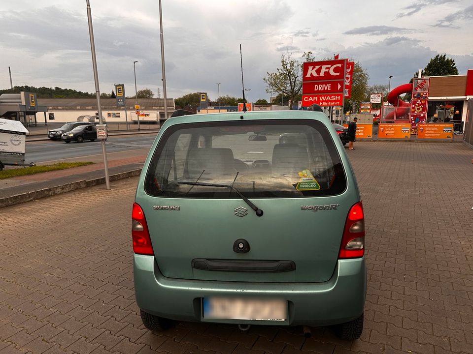 Suzuki wagon in Duisburg