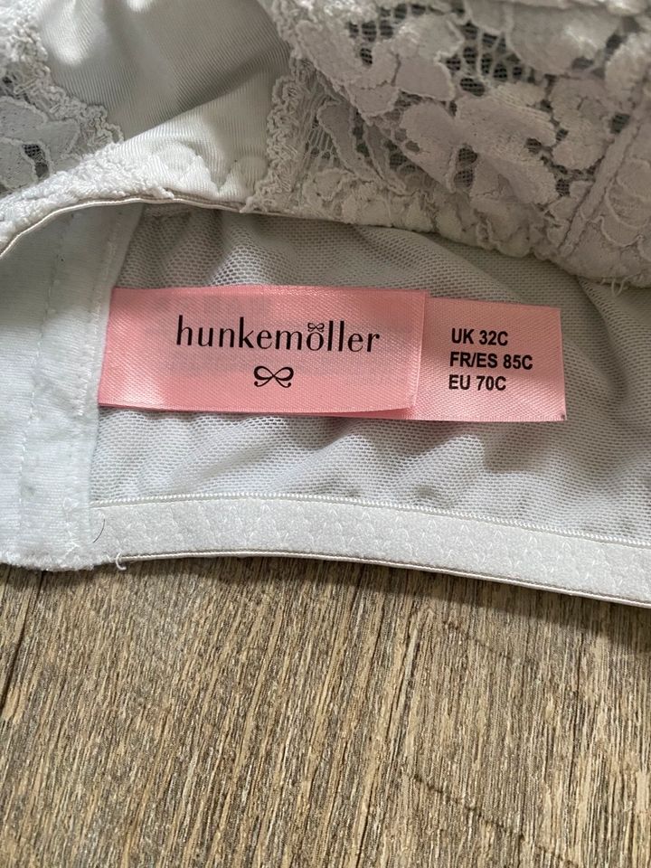 Hunkemöller BH 70C weiß blau spitze in Hanstedt