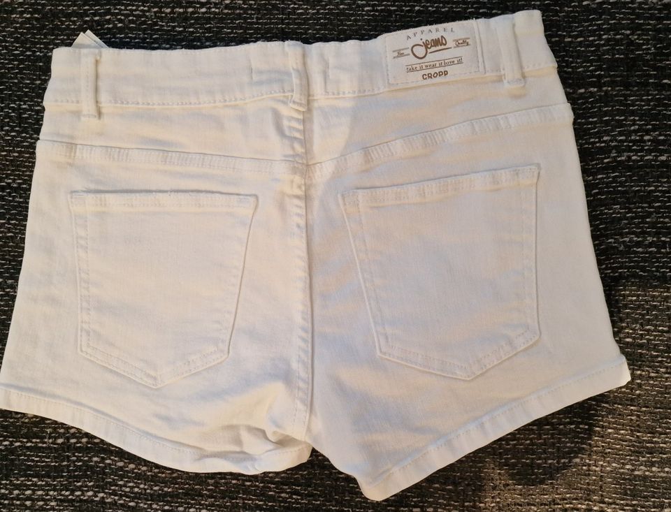 Neue weiße Shorts, Größe XS in Eltville