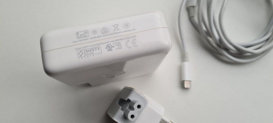 Apple 87W USB-C Power Adapter Netzteil Ladekabel Original in Dortmund