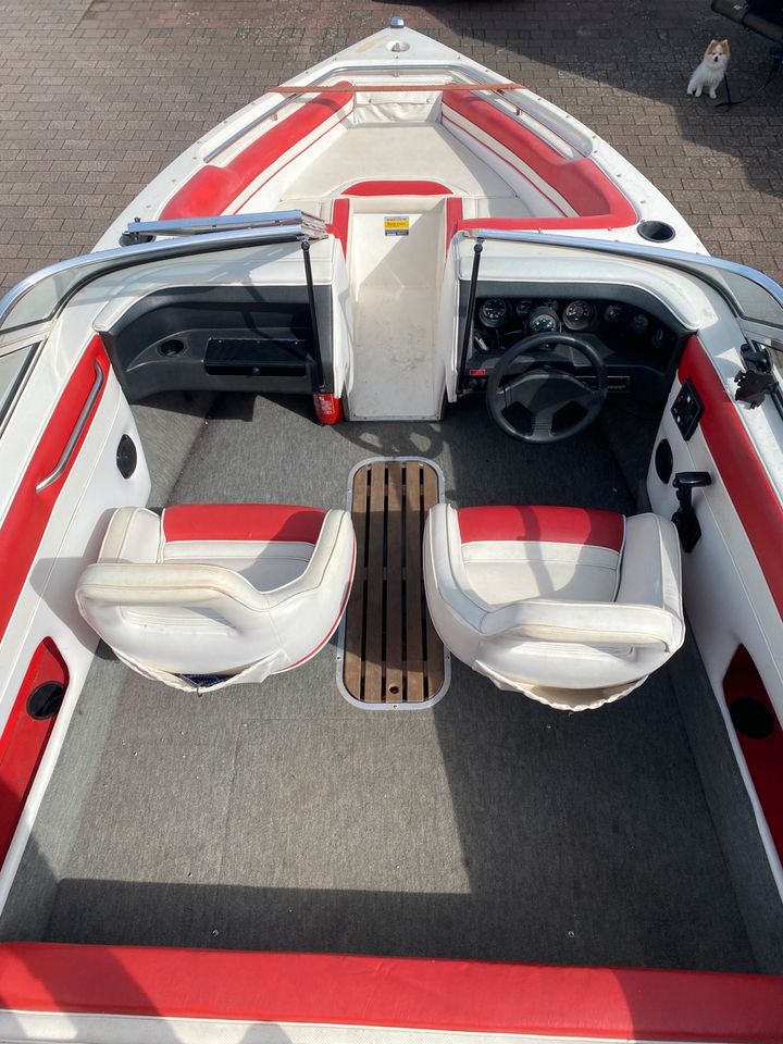 Sportboot 5,7 l Mercruiser Bowrider in Dernbach