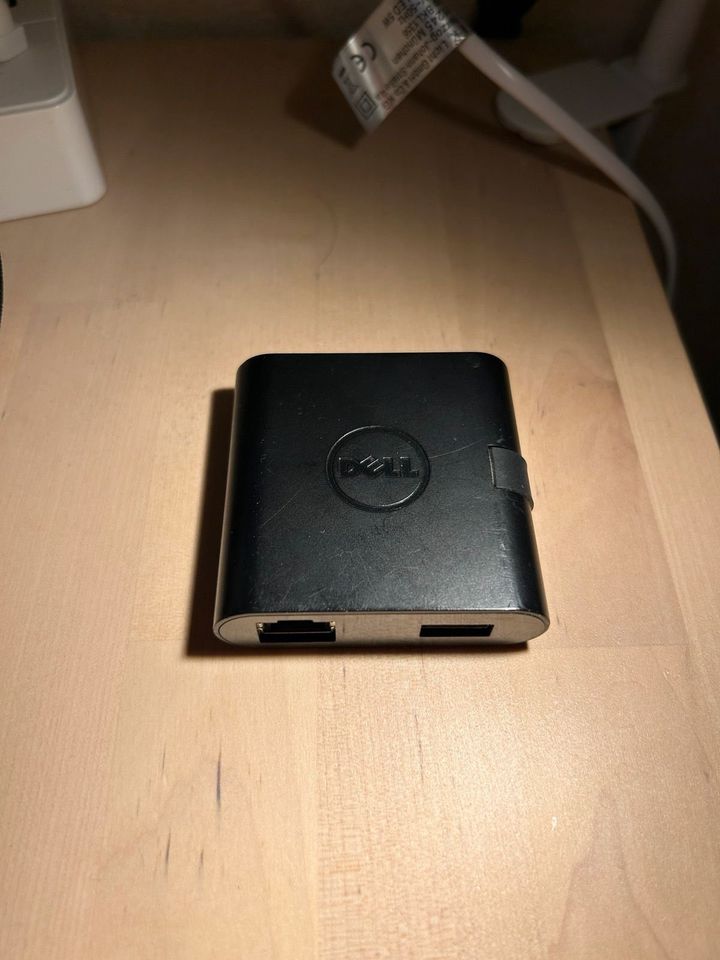 Dell DA200 usb-c dongle dock multiport hdmi vga ethernet adapter in Karlsruhe