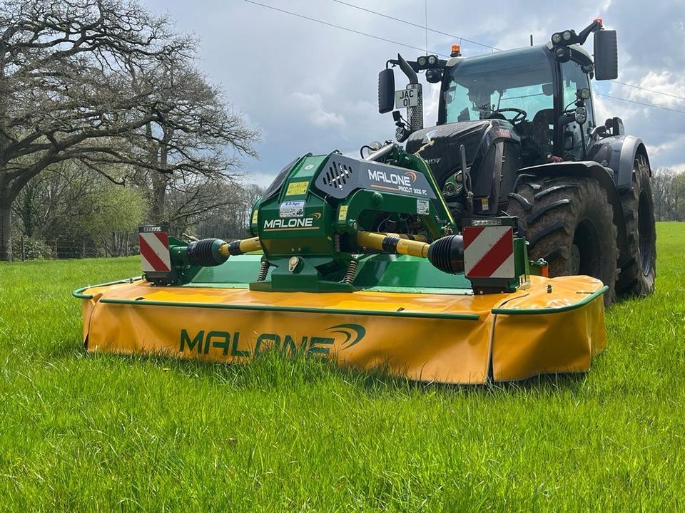 Malone ProCut 3000FC Frontmähwerk mit Aufbereiter in Südbrookmerland