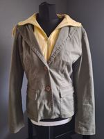 superschöne Jacke mit eingenähtem Kapuzenpulli Gr.38 Hessen - Wehretal Vorschau