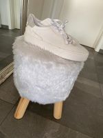 Feine Sneaker weiß Bershka Größe 42 weiß Köln - Chorweiler Vorschau