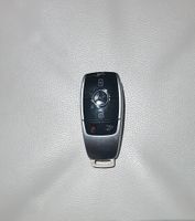 Mercedes-Benz W177 W205 W213 W222 Schlüssel Autoschlüßel 4 Tasten Nordrhein-Westfalen - Neukirchen-Vluyn Vorschau