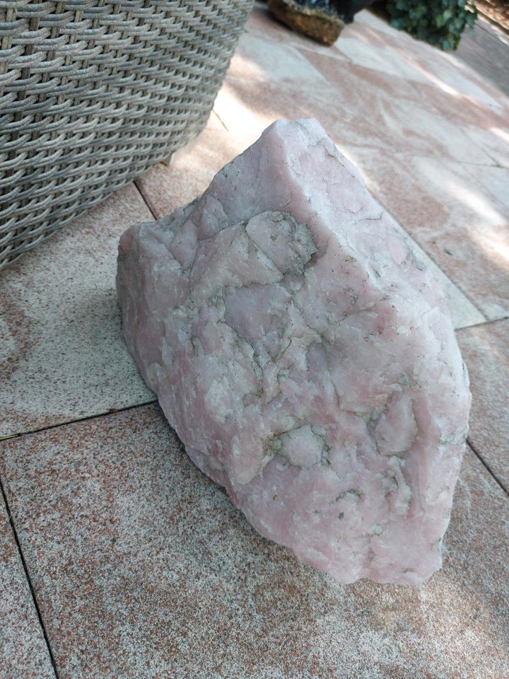 Rosenquarz Mineral Stein Brocken Feng Shui 16.6 Kilo in Bad Zwischenahn