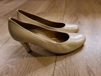 Gabor Pupms Gr. 38 // 5,5 creme / champagner Nordrhein-Westfalen - Remscheid Vorschau