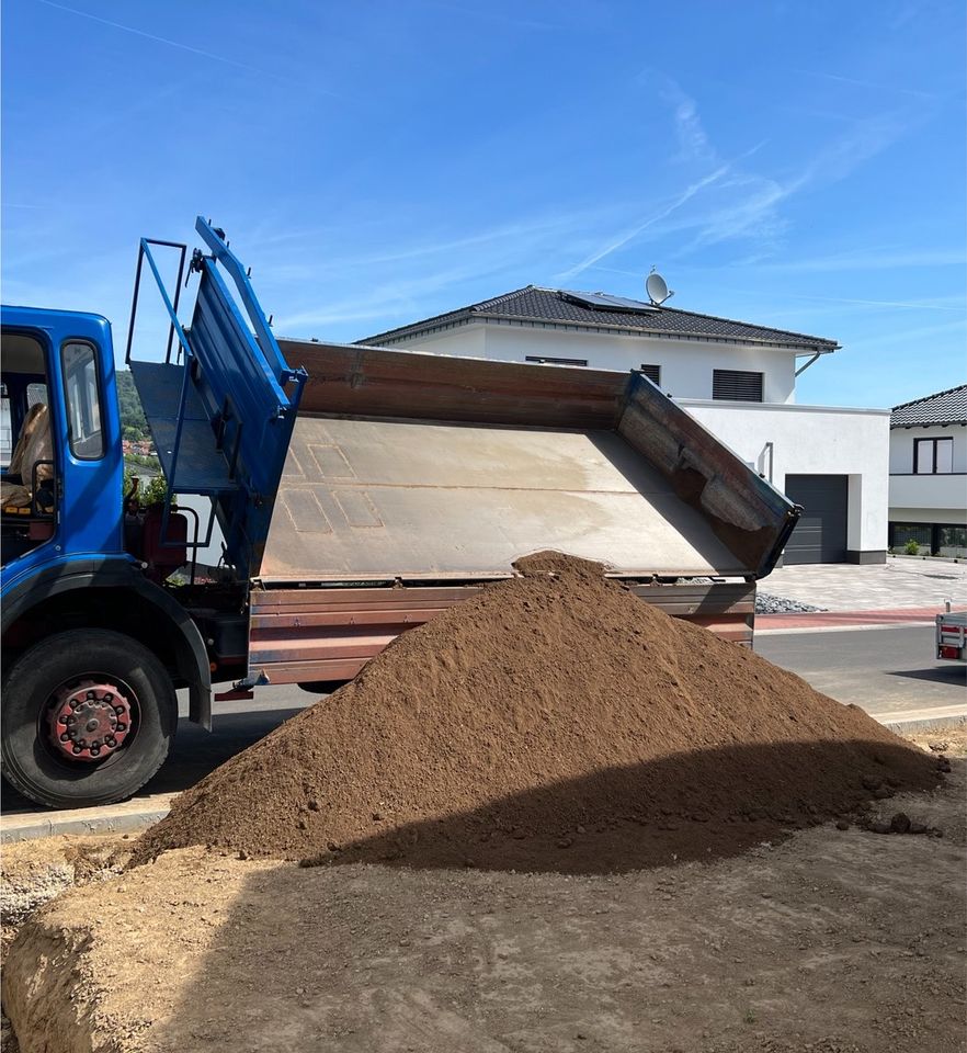 Sand - Kies - Schotter - Mutterboden - Betonkies - Basalt Splitt in Fuldatal