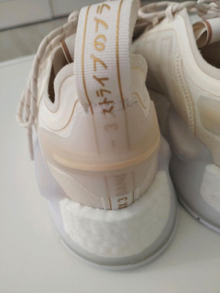 Adidas Schuhe,Größe 40,Neu mit Etikett in Berlin