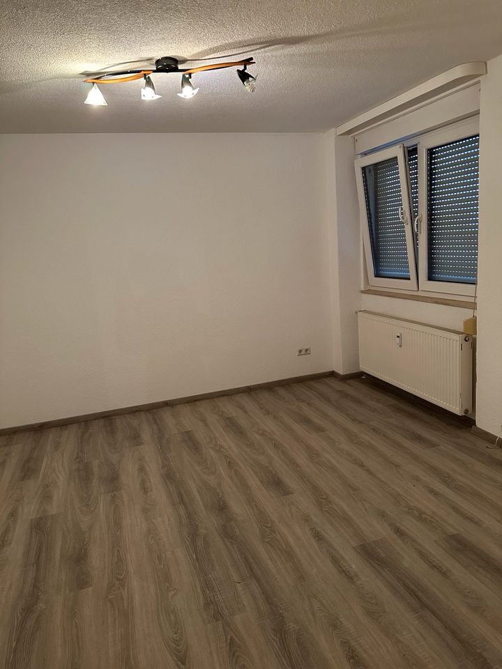 2,5 Zimmer Wohnung in Schwieberdingen Nähe BOSCH, Porsche in Bietigheim-Bissingen