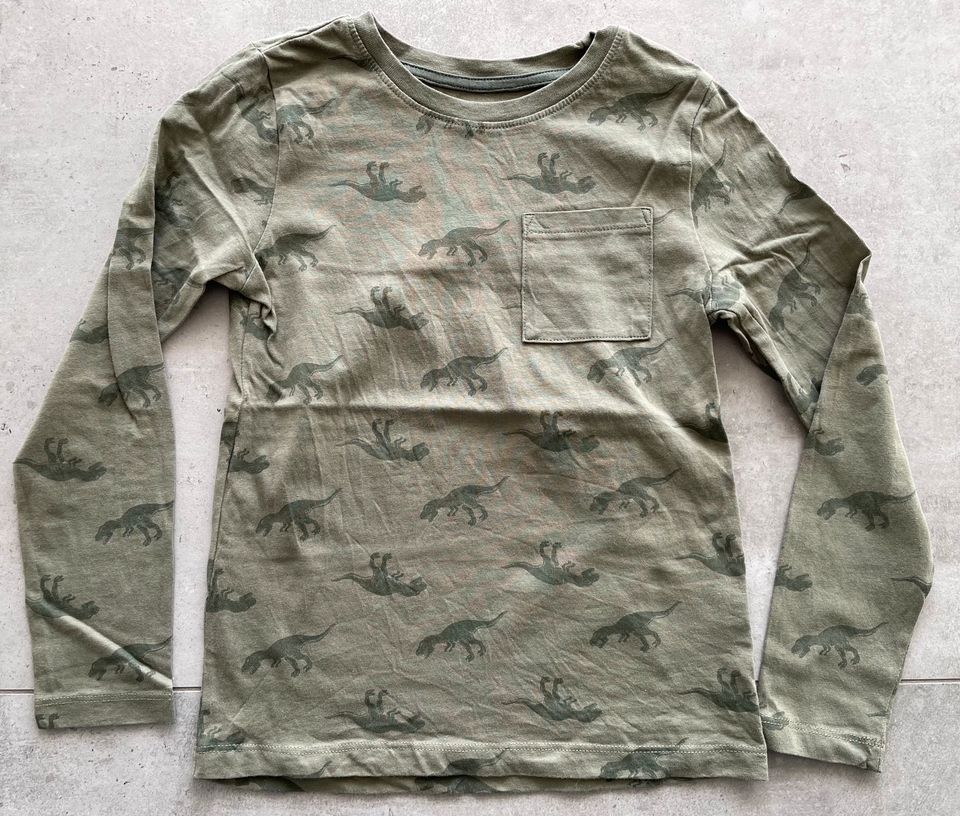 8 x versch. Langarmshirt für Jungen // Gr. 122/128 in Wurmberg