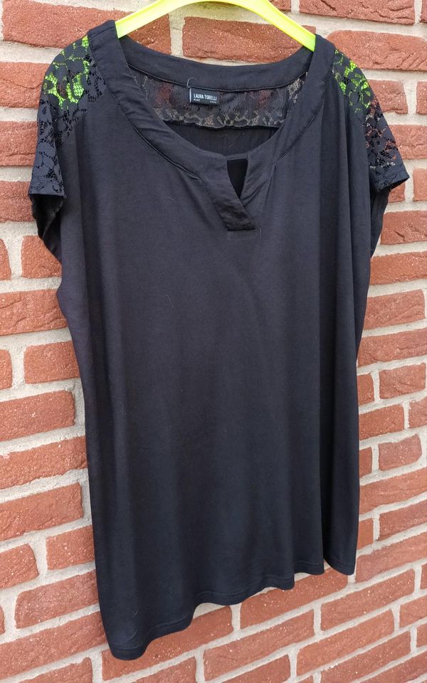 Shirt mit Spitze *Laura Torelli * Gr.44/46 ...1x getr. in Uelzen