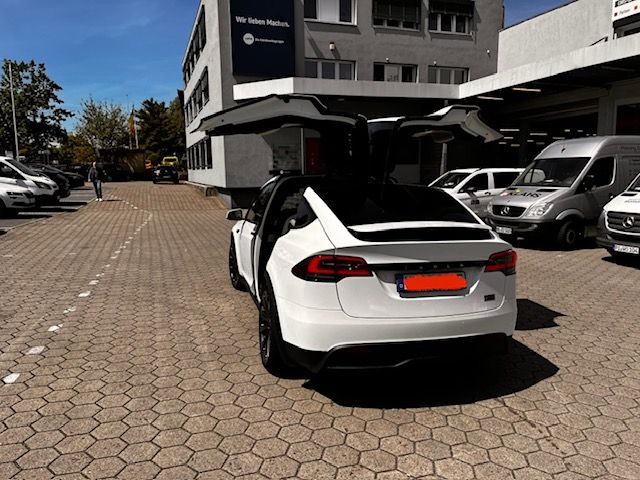 Tesla Model X PLAID 2023   22" Felgen, Innen Creme (NP 124.000€) in Hamburg