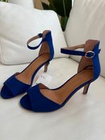 Diverse Damen Sandalen, High Heels, Boots 36-37 Schuhe Leder Berlin - Steglitz Vorschau