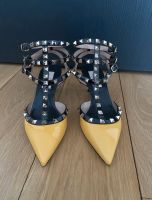 Valentino Garavani Rockstud Pumps ,Gr. 36 , Gelb/schwarz Hessen - Offenbach Vorschau